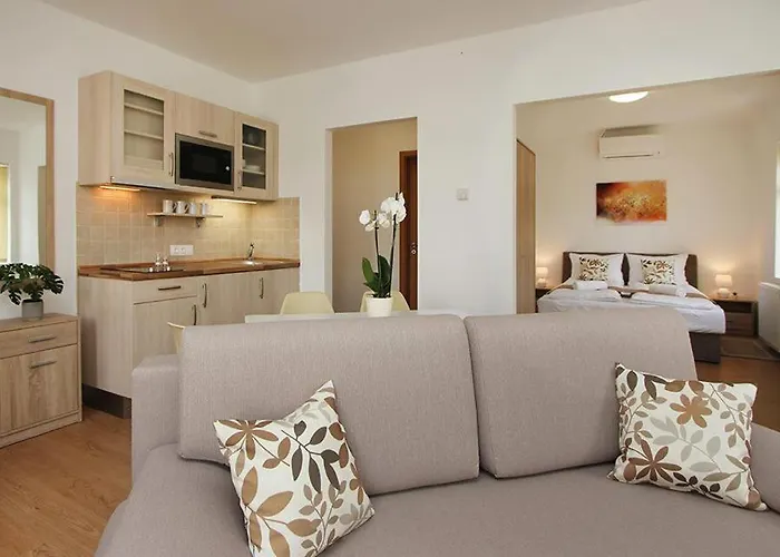 לינה וארוחת בוקר Boutique 3*